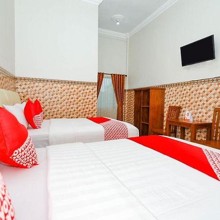 Oyo 3125 Hotel Taman Sari Семаранг Екстер'єр фото