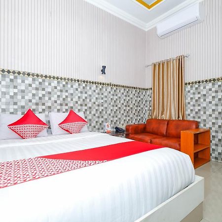 Oyo 3125 Hotel Taman Sari Семаранг Екстер'єр фото