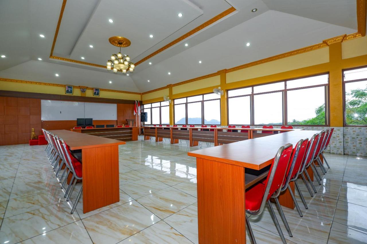 Oyo 3125 Hotel Taman Sari Семаранг Екстер'єр фото