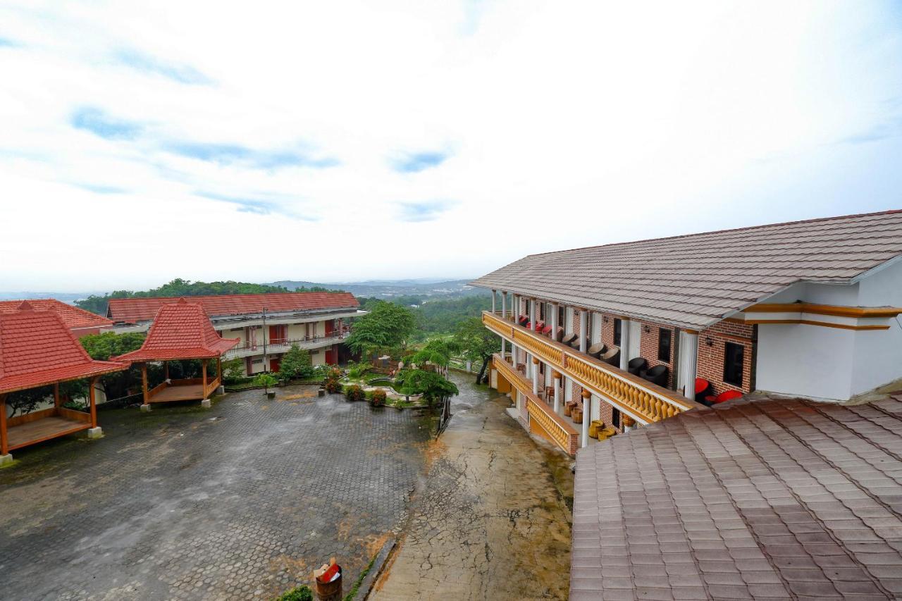 Oyo 3125 Hotel Taman Sari Семаранг Екстер'єр фото